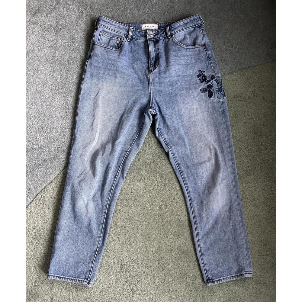 Pacsun Jeans Womens 26 Blue Mom High Rise Light Wash Embroidered Flower Denim